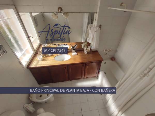 VENTA Casa 5 dormitorios con quincho y cochera en Poeta Lugones — foto 8