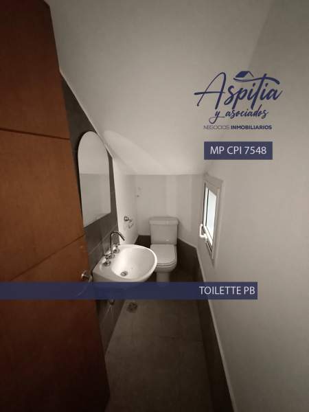 ALQUILER Dúplex A 2 dormitorios con cochera y patio en Cerro Chico — foto 5