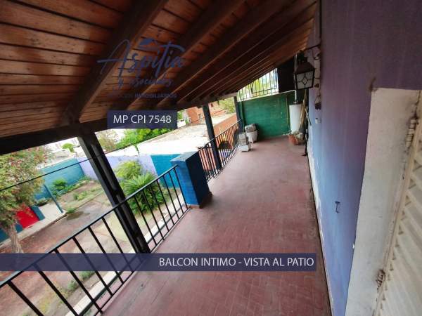 VENTA Casa 4 dormitorios con cochera y quincho en Bajo Palermo — foto 4