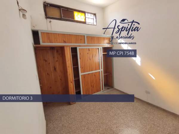 VENTA de casa de 3 dormitorios con patio y cochera en Los Granados Córdoba — foto 7