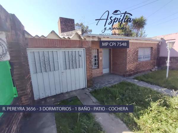VENTA de casa de 3 dormitorios con patio y cochera en Los Granados Córdoba