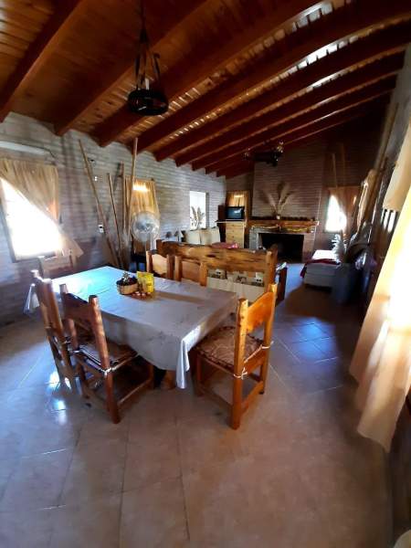 CHALET EN LOS REARTES (A 8KM DE VILLA GRAL.BELGRANO) — foto 2
