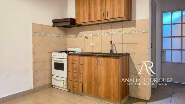 ALQUILER – DEPARTAMENTO TIPO PH - 2 AMBIENTES CON PATIO - BOULOGNE CENTRO - 4