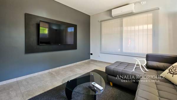 VENTA - CASA DE 4 AMBIENTES SOBRE LOTE DE 573 m² - PILETA, DEPENDENCIA, GRAN PARQUE Y COCHERAS – BELEN DE ESCOBAR — foto 6