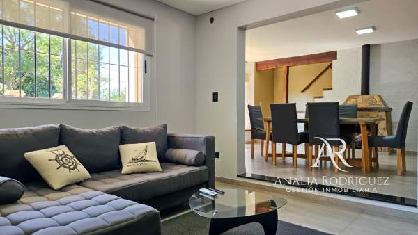 VENTA - CASA DE 4 AMBIENTES SOBRE LOTE DE 573 m² - PILETA, DEPENDENCIA, GRAN PARQUE Y COCHERAS – BELEN DE ESCOBAR — foto 7