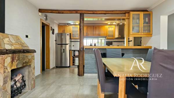 VENTA - CASA DE 4 AMBIENTES SOBRE LOTE DE 573 m² - PILETA, DEPENDENCIA, GRAN PARQUE Y COCHERAS – BELEN DE ESCOBAR — foto 12