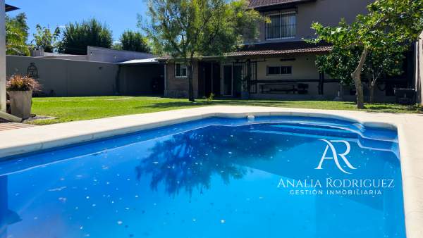 VENTA - CASA DE 4 AMBIENTES SOBRE LOTE DE 573 m² - PILETA, DEPENDENCIA, GRAN PARQUE Y COCHERAS – BELEN DE ESCOBAR — foto 3