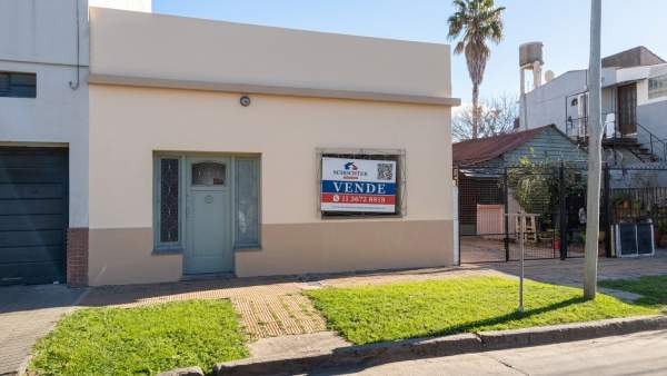 Hermoso 3 ambientes en lote propio en Villa Bosch