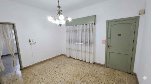 Caseros, PH 3 amb con garaje y local al frente, oportunidad!! — foto 8