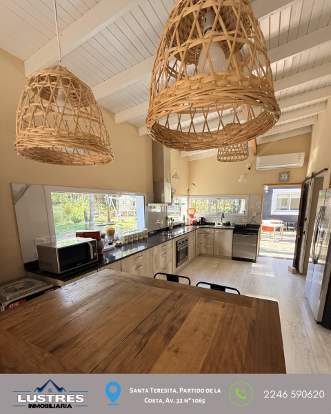 Amplia casa 6 ambientes + lote en Costa del Este — foto 4