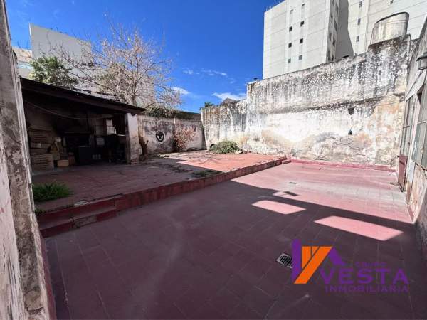 CASA EN VENTA-NECOCHEA AL 500- MACROCENTRO - 24