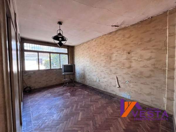 CASA EN VENTA-NECOCHEA AL 500- MACROCENTRO - 40