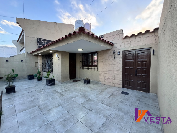 ESPAÑA 1450-CASA-VENTA-MACRO CENTRO-CON DEPARTAMENTO INTERNO-SALTA — foto 3