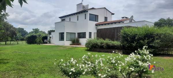 Oportunidad: Casa Familiar en Club de Campo Capiasú, SALTA ZONA SUR — foto 4