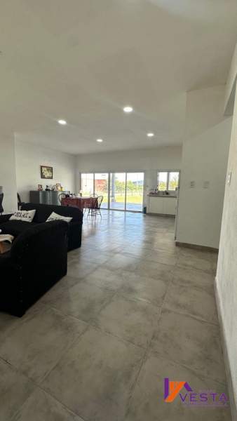 LOS OLMOS-CASA-VENTA-4 DORMITORIOS-CERRILLOS-SALTA — foto 3