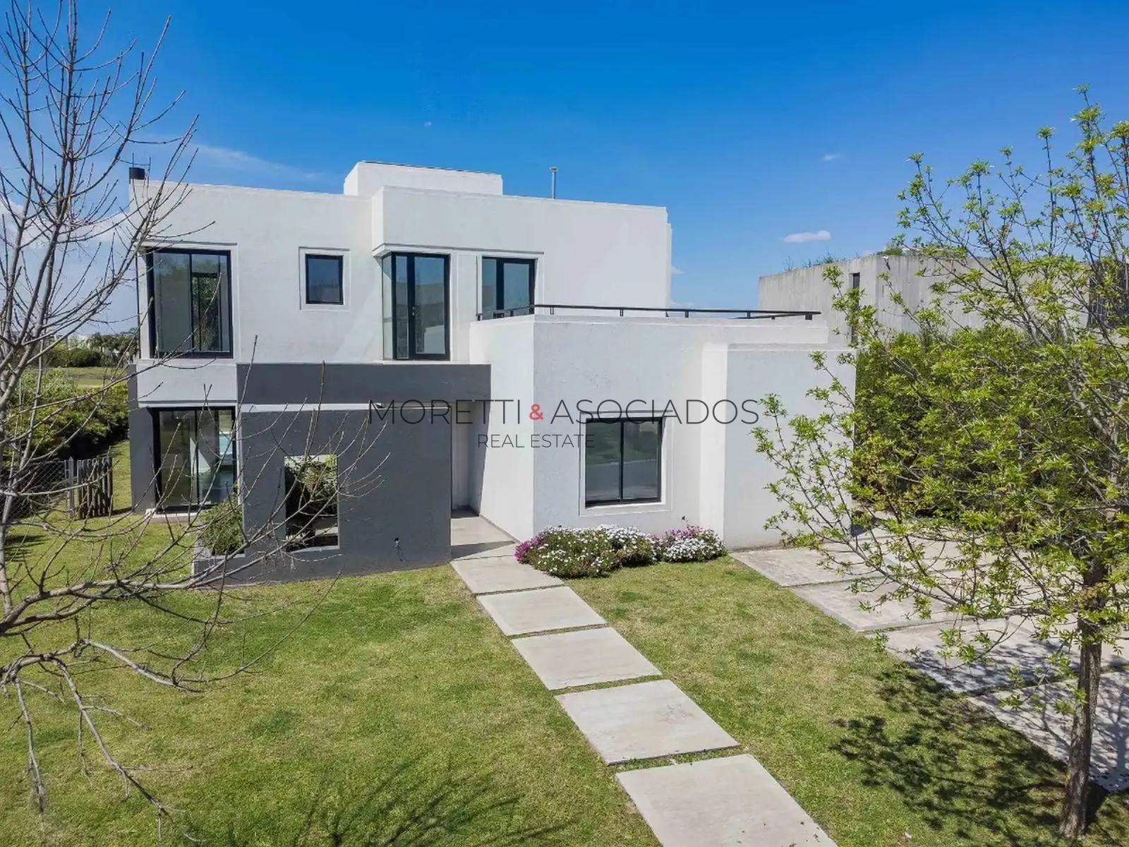 Casa Al Golf en venta- 226 m2 -En Canton Golf- excelente construccion — foto 2