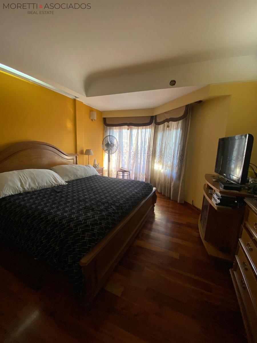 Casa a la venta en Lomas Del Mirador 7 ambientes- Ideal Familia Numerosa - 23