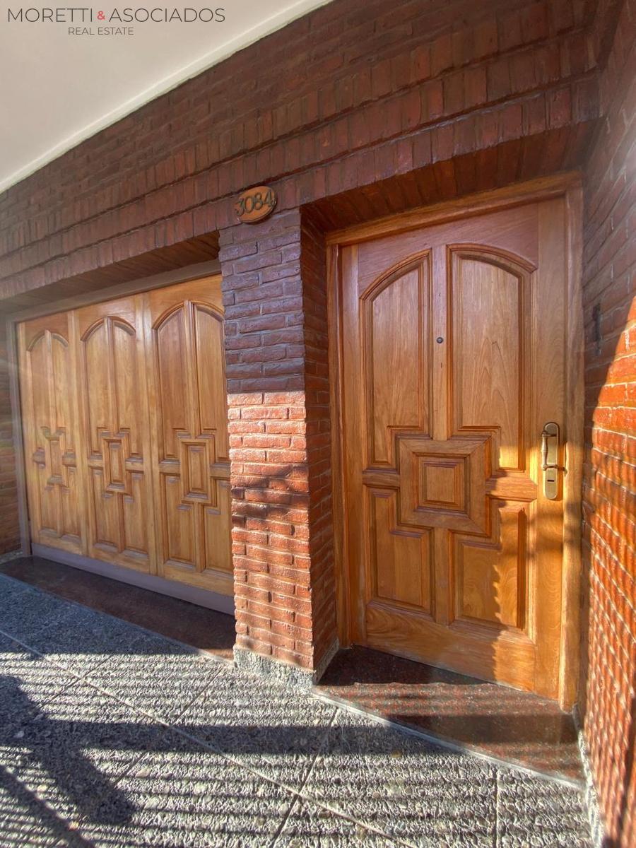 Casa a la venta en Lomas Del Mirador 7 ambientes- Ideal Familia Numerosa - 2