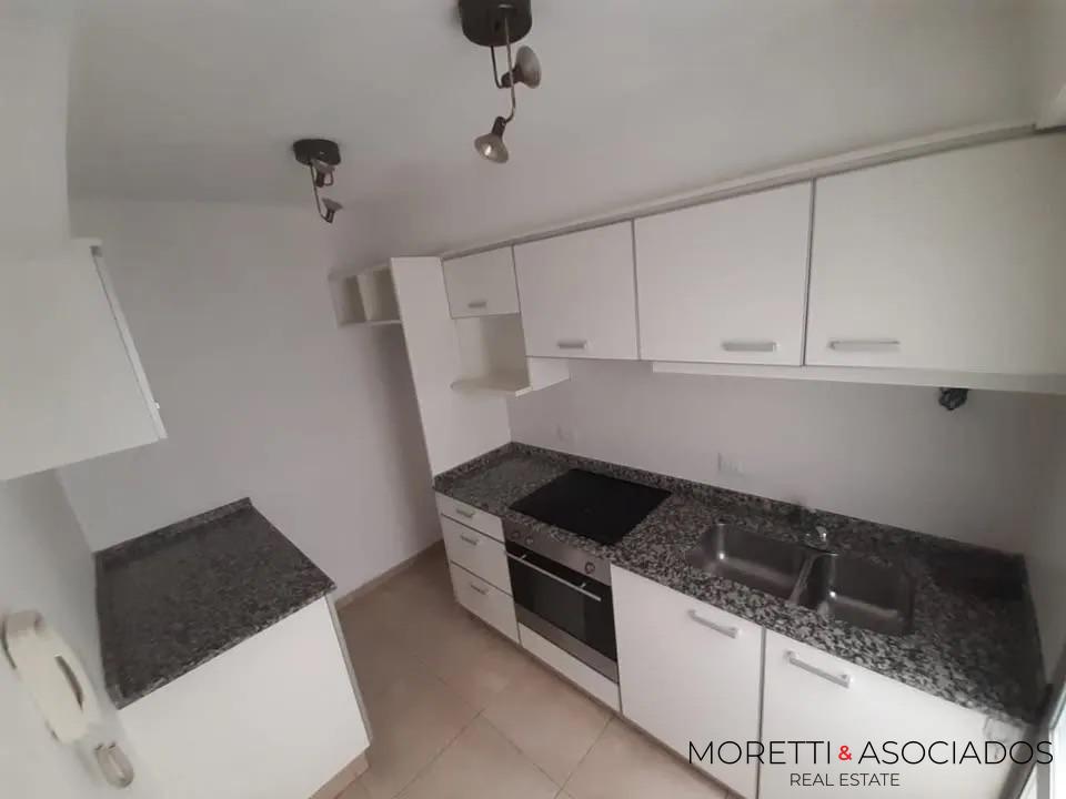 DEPARTAMENTO SEMIPISO EN ALQUILER | 2 AMB | AL FRENTE | ÚNICO — foto 6