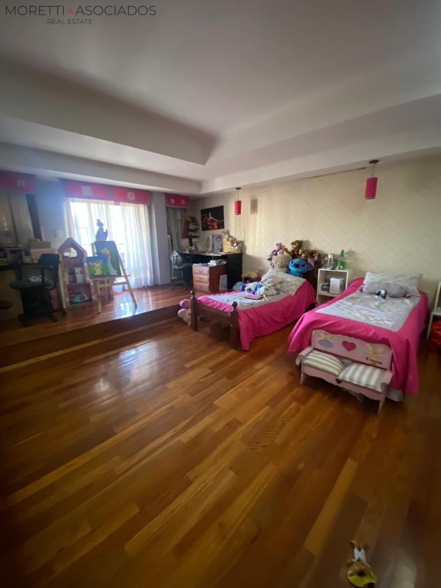 Casa a la venta en Lomas Del Mirador 7 ambientes- Ideal Familia Numerosa - 19