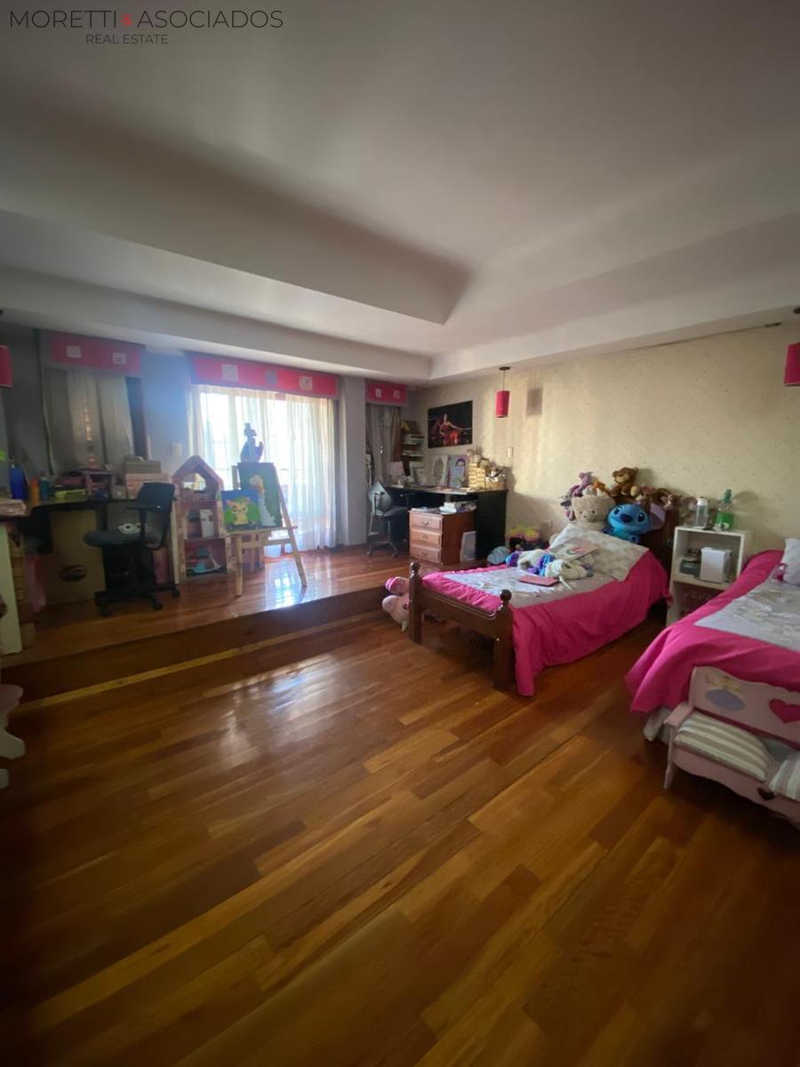 Casa a la venta en Lomas Del Mirador 7 ambientes- Ideal Familia Numerosa - 20