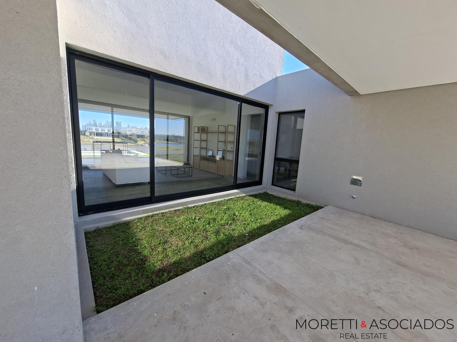 Casa a estrenar al Rio con amarra propia excelentes terminaciones — foto 8