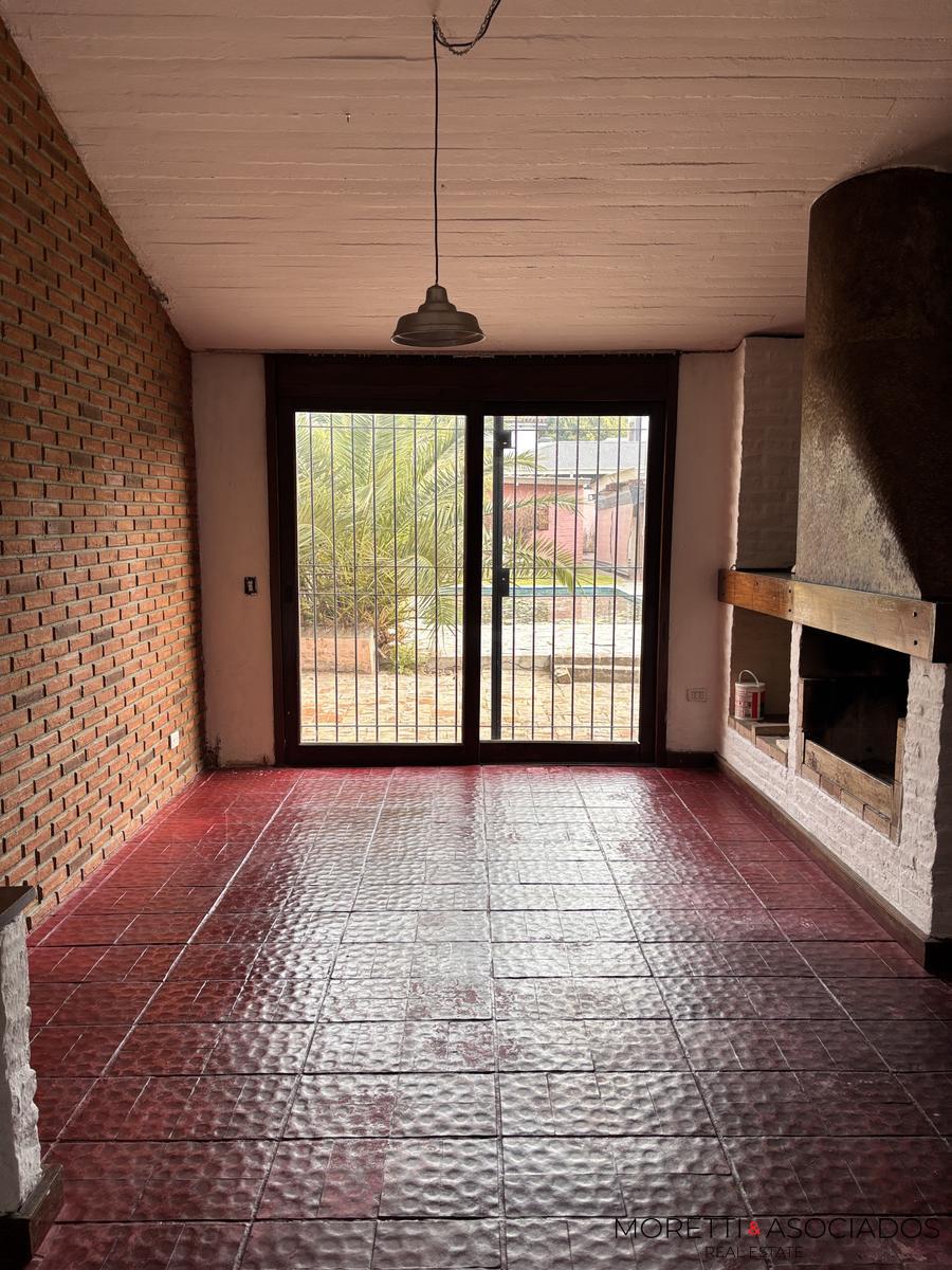 Excepcional Casa en Ramos Mejia lote de 10 x 58 piscina quincho — foto 5