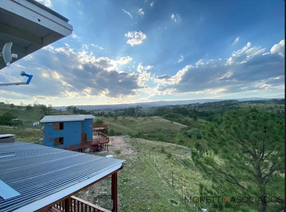 Complejo de dos casas con Piscina vista al Champaqui