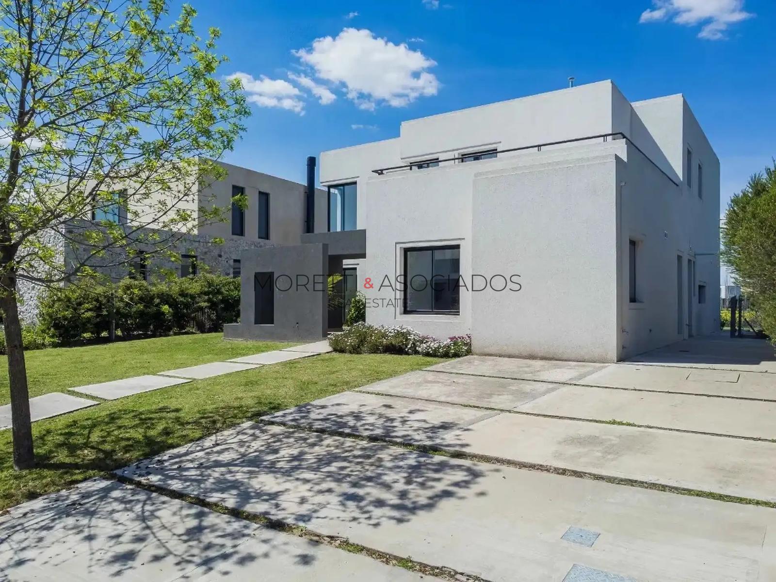 Casa Al Golf en venta- 226 m2 -En Canton Golf- excelente construccion — foto 3