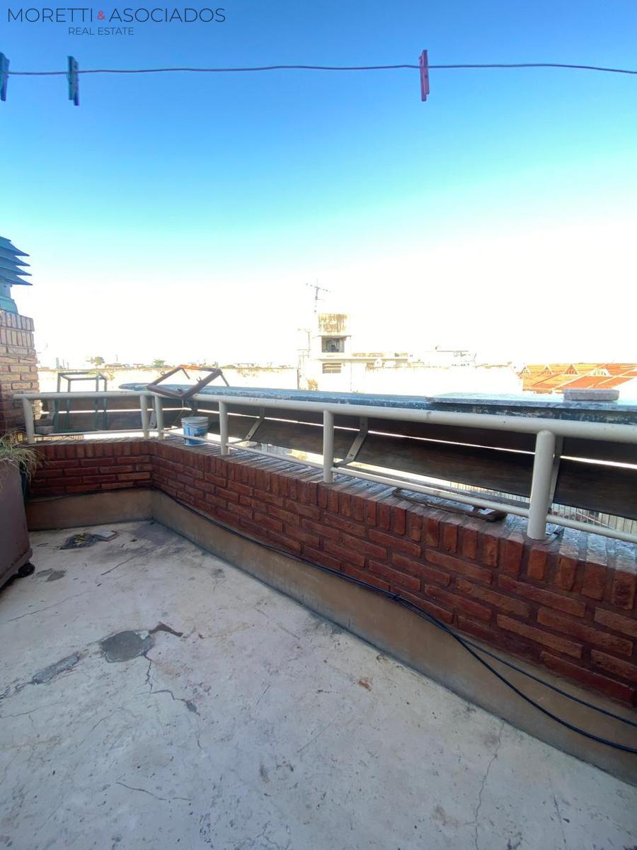 Casa a la venta en Lomas Del Mirador 7 ambientes- Ideal Familia Numerosa - 31