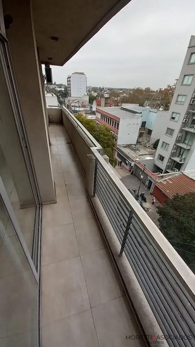 DEPARTAMENTO SEMIPISO EN ALQUILER | 2 AMB | AL FRENTE | ÚNICO — foto 10
