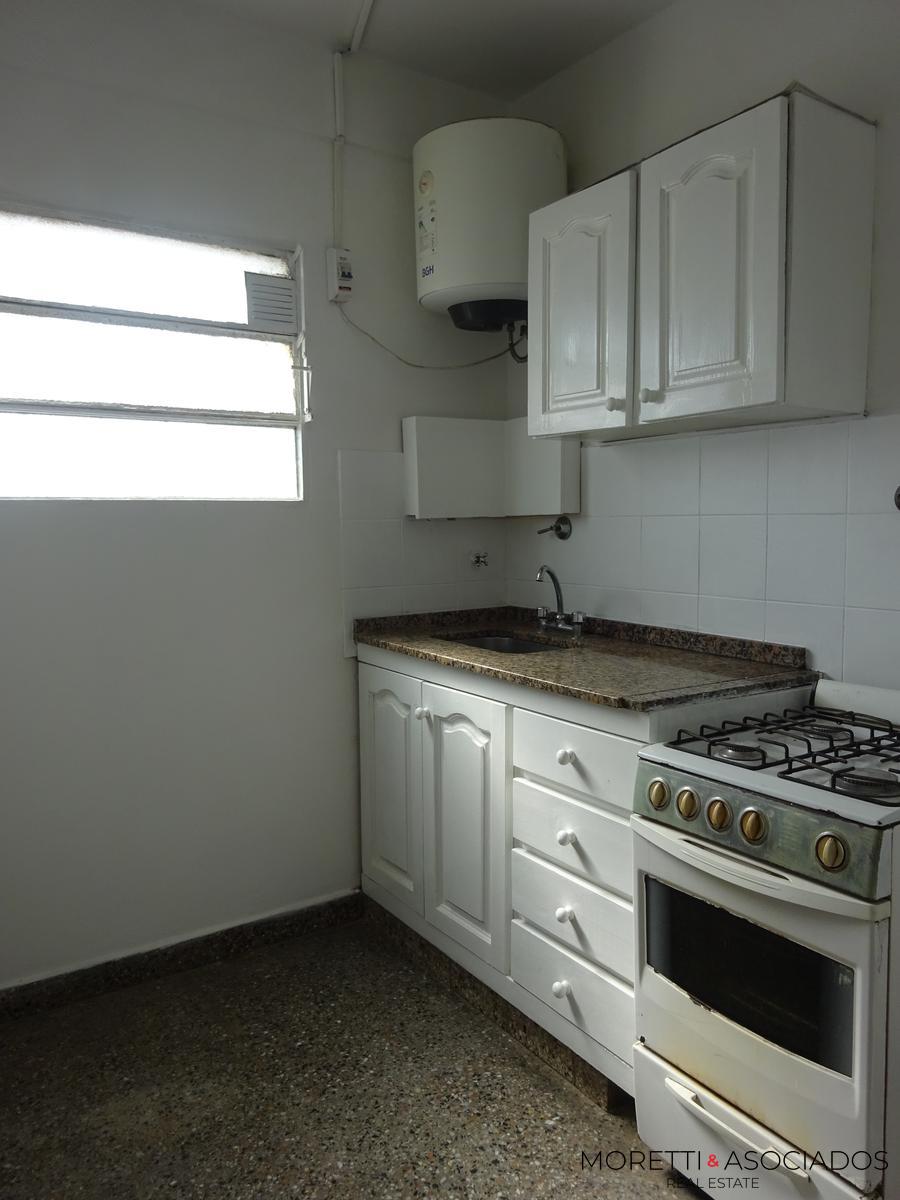 DEPARTAMENTO EN VENTA | 2 AMBIENTES | COCHERA | FRENTE A LA PLAZA | RAMOS MEJIA — foto 5