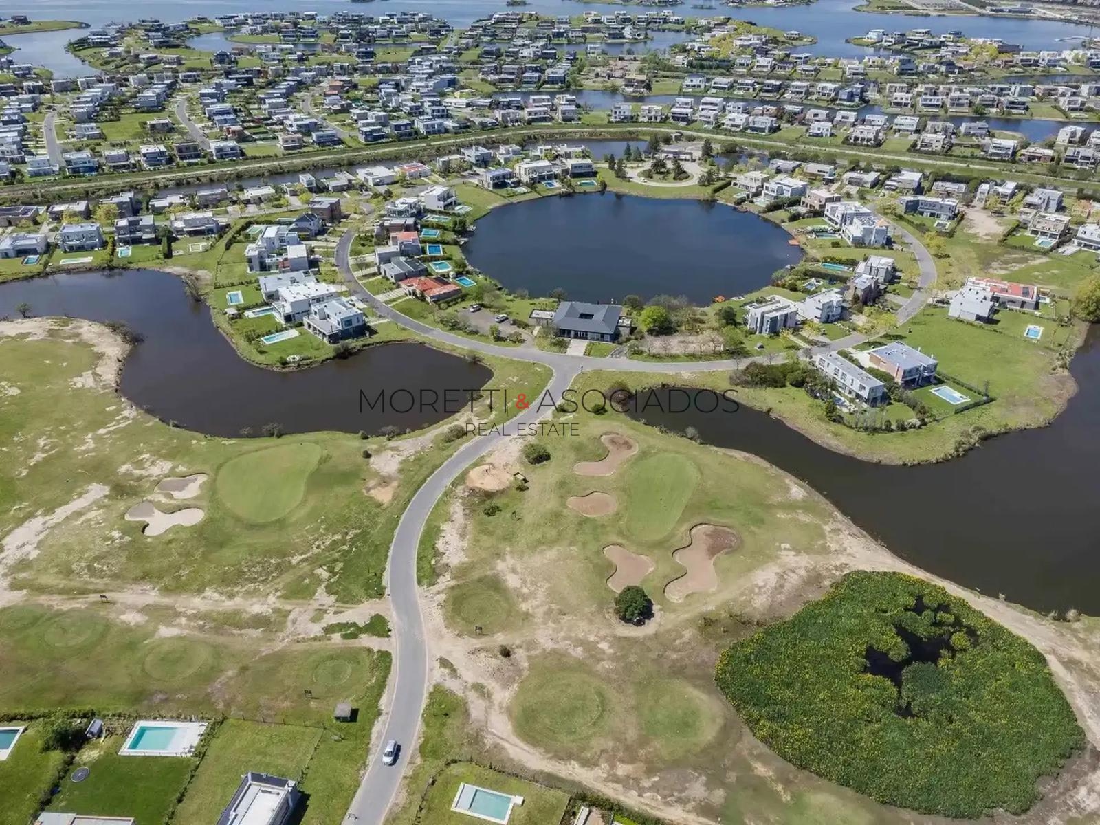 Casa Al Golf en venta- 226 m2 -En Canton Golf- excelente construccion — foto 14