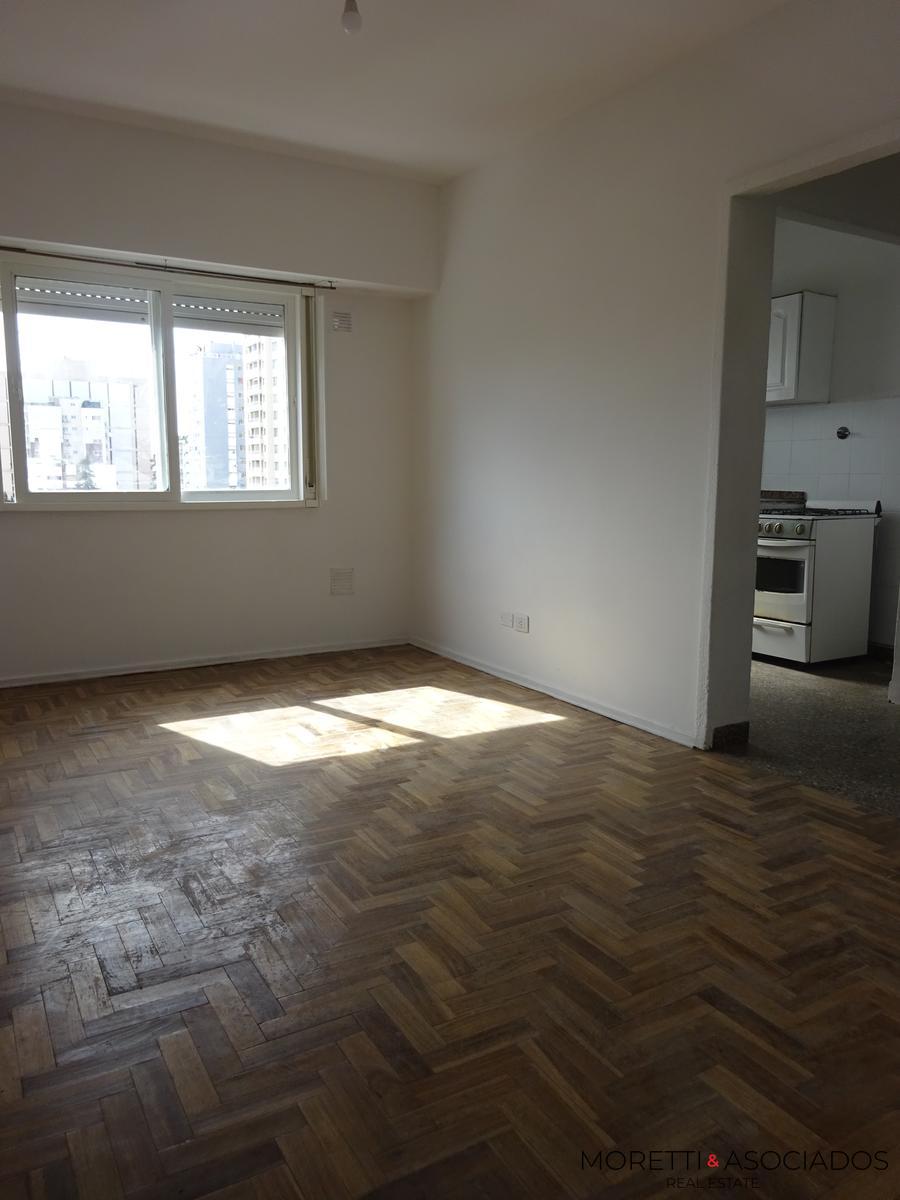DEPARTAMENTO EN VENTA | 2 AMBIENTES | COCHERA | FRENTE A LA PLAZA | RAMOS MEJIA — foto 3