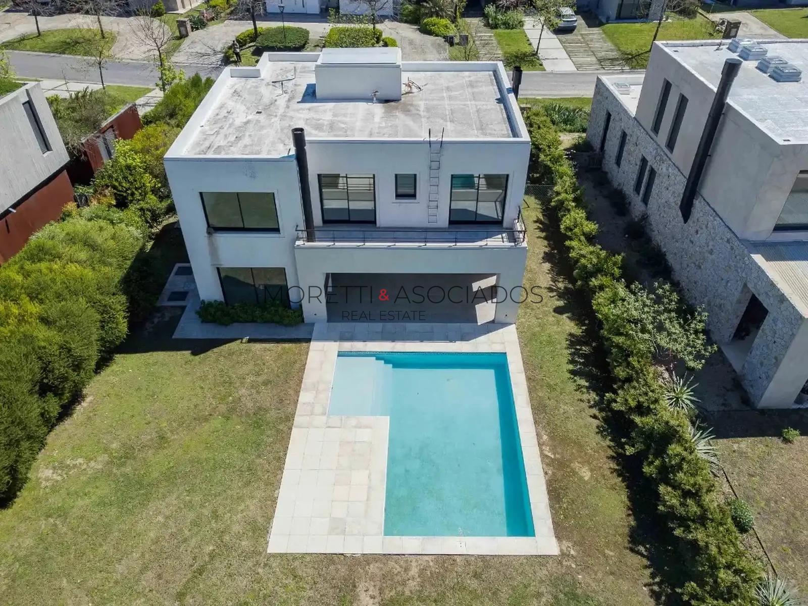 Casa Al Golf en venta- 226 m2 -En Canton Golf- excelente construccion — foto 4