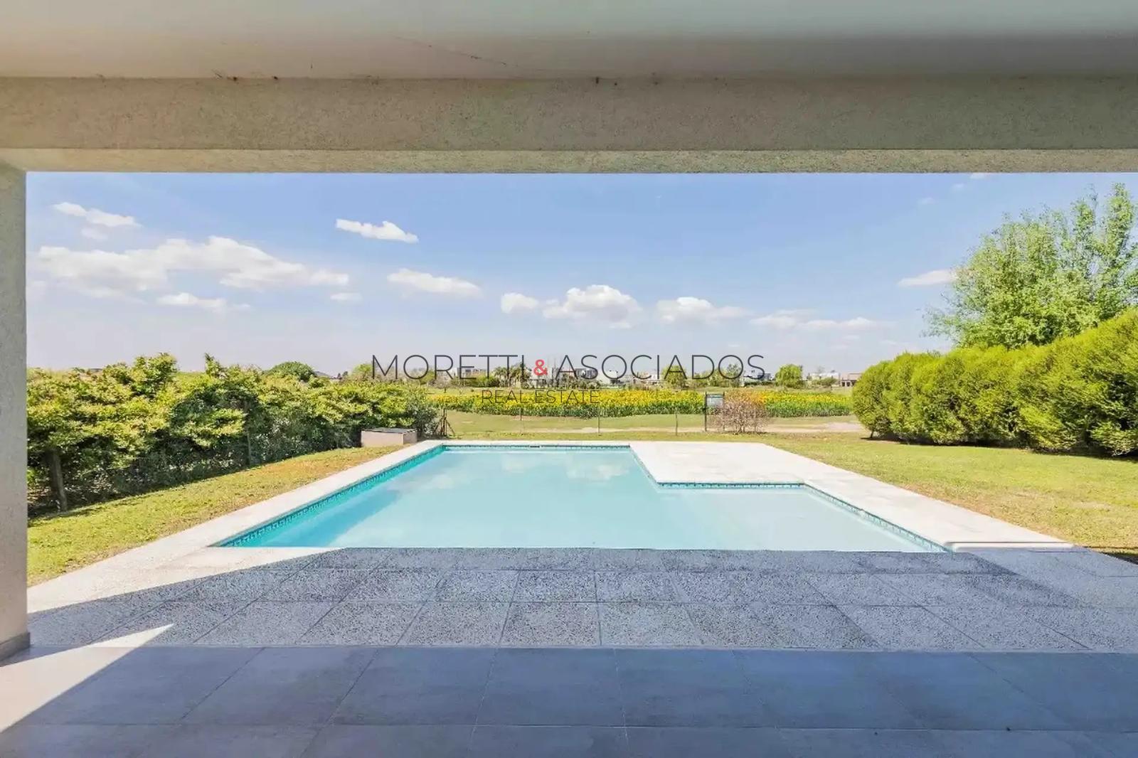 Casa Al Golf en venta- 226 m2 -En Canton Golf- excelente construccion — foto 13