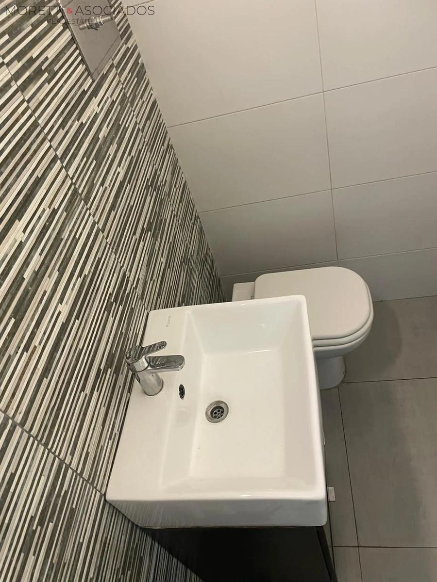 Local oficina en venta de 120mts en Haedo - 11
