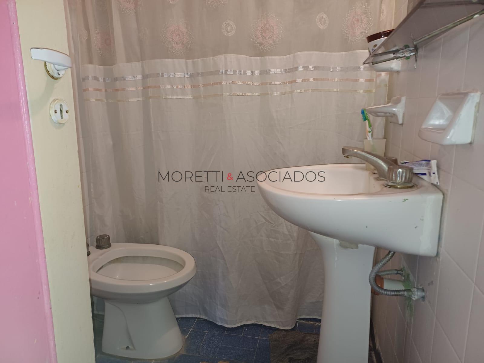 Casa en Hurlingham Para Reciclar - 4