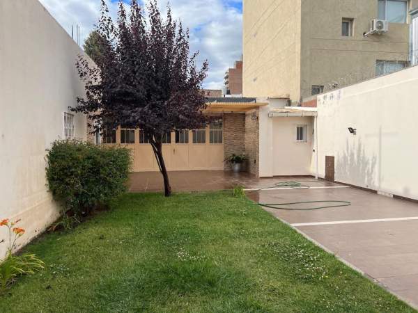 VENTA | SALÓN COMERCIAL CON RENTA | NEUQUEN CENTRO. - 2