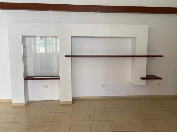 VENTA | SALÓN COMERCIAL CON RENTA | NEUQUEN CENTRO. - 8