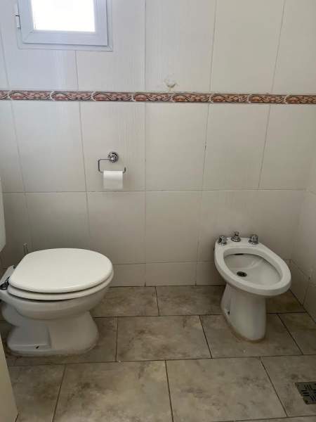 VENTA | SALÓN COMERCIAL CON RENTA | NEUQUEN CENTRO. - 10