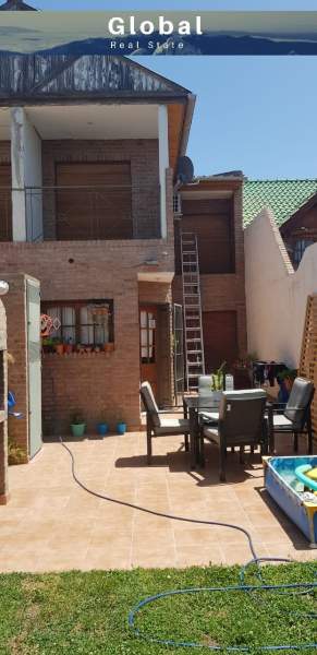 Casa Tipo Triplex Calle Fotherigham Al 600, Neuquén Capital Patagonia Argentina — foto 11