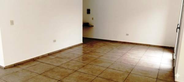 En Pinamar Local en Alquiler. Apto Profesional. Zona Centro. — foto 9