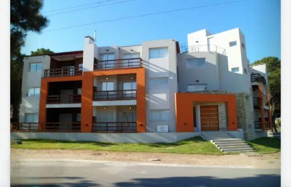 Pinamar| Departamento Jason y Totoras