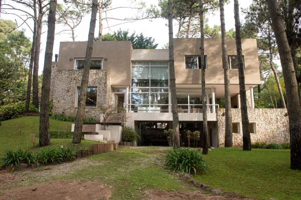 Cariló | Casa Ñandú y Ciprés