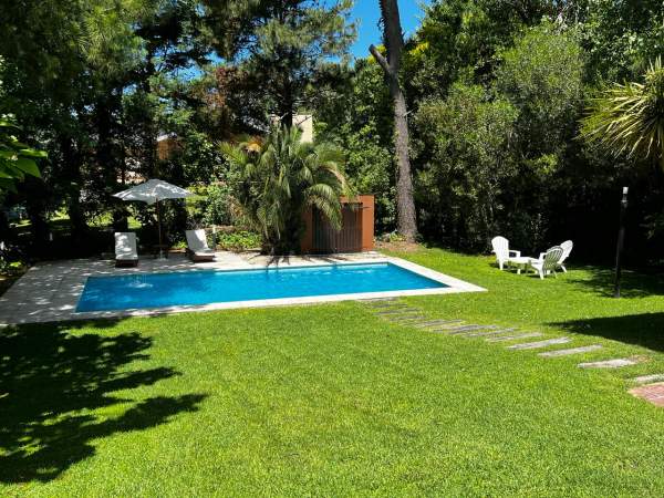En Cariló | Casa Avestruz 38 - 26