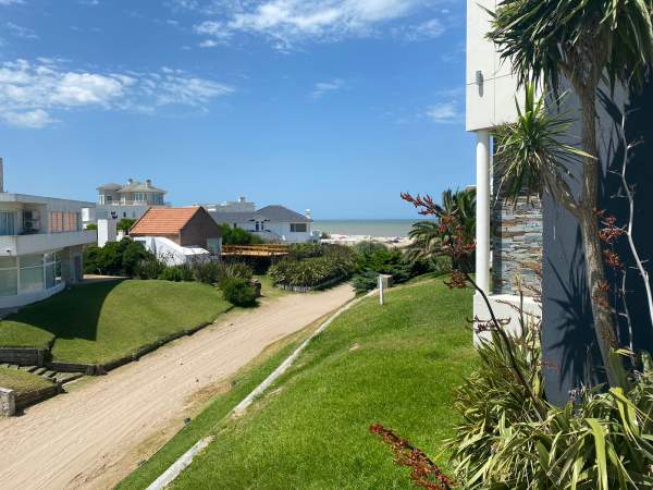 En Cariló | Casa Nogal -Diseño vanguardista y funcional — foto 4