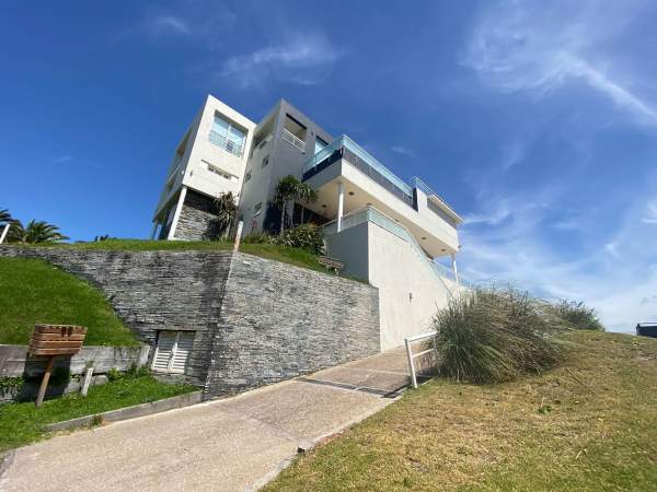 En Cariló | Casa Nogal -Diseño vanguardista y funcional — foto 3