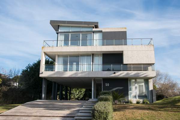 En Cariló | Moderna casa a pasos de la playa!