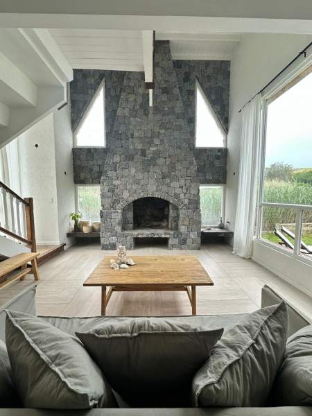 En Cariló | Casa de Piedra (a pasos del mar!!) — foto 6